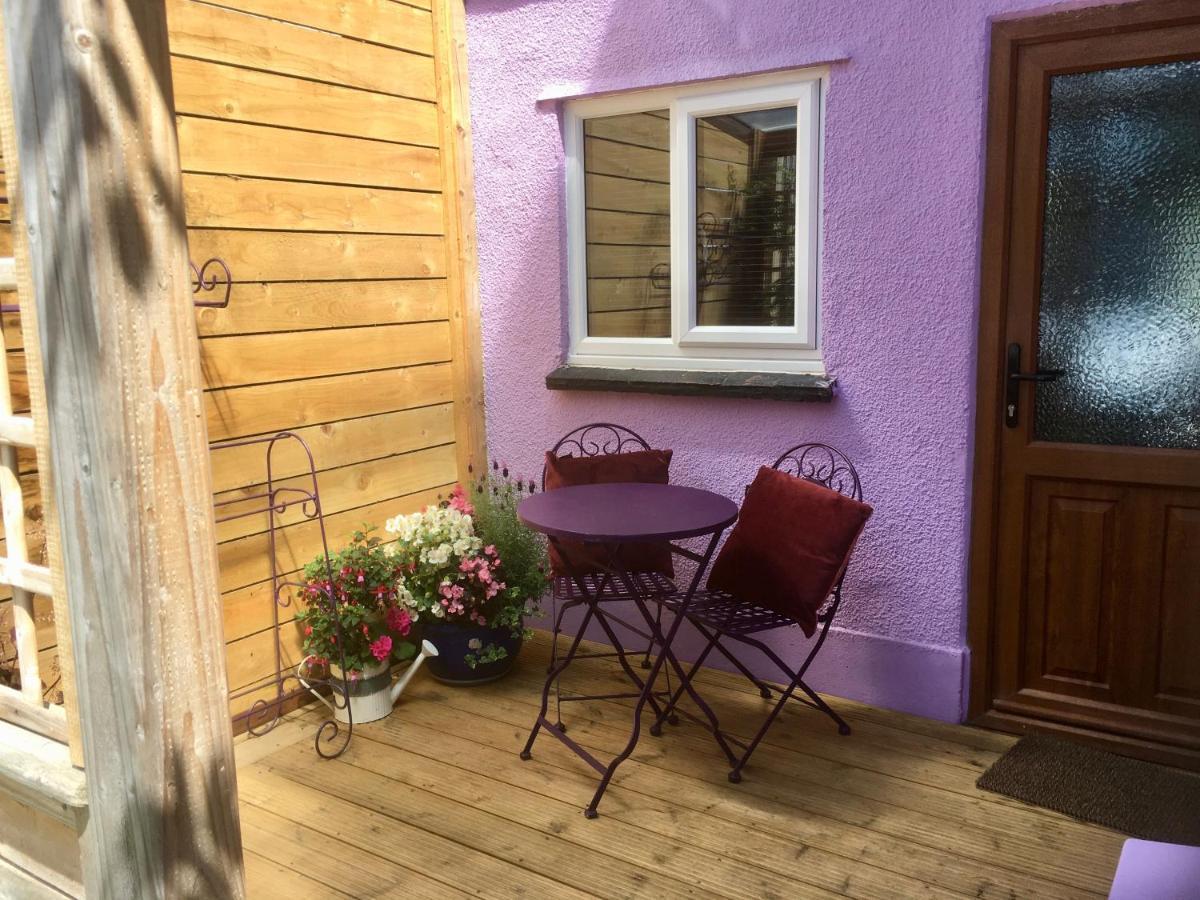 Cute Self-Contained Guest Room With Ensuite And Private Decked Porch In 글라스턴버리 외부 사진