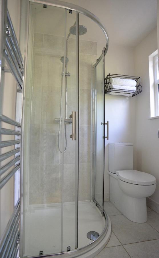 Cute Self-Contained Guest Room With Ensuite And Private Decked Porch In 글라스턴버리 외부 사진
